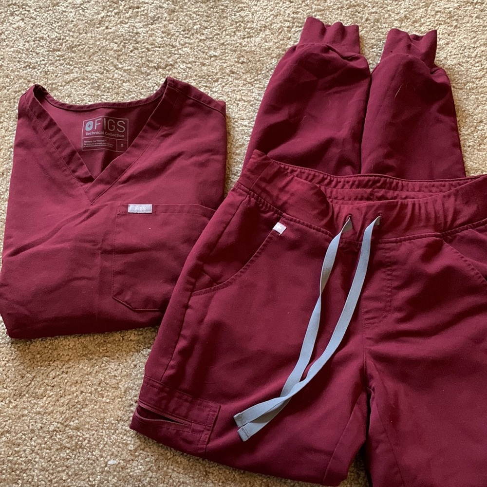 figs maroon set!